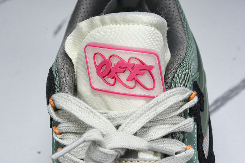 OW C/O ODSY-1000 SPORTS SHOES
