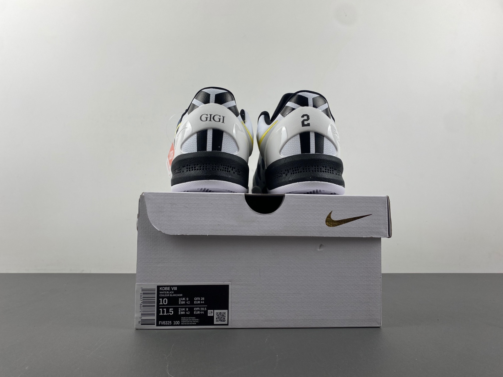 Nike Kobe 8 Protro White Metallic Gold FV6325-100