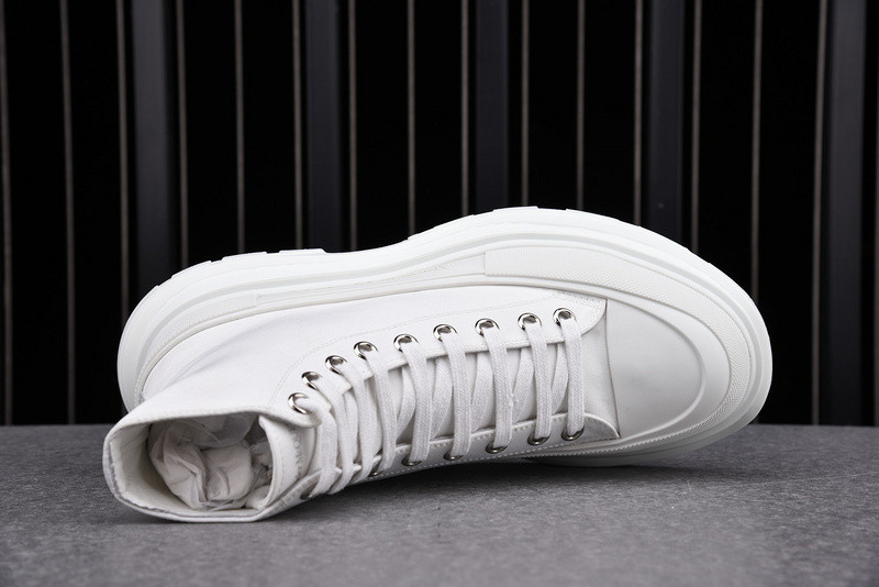 ALEXANDER MCQUEEN SNEAKER