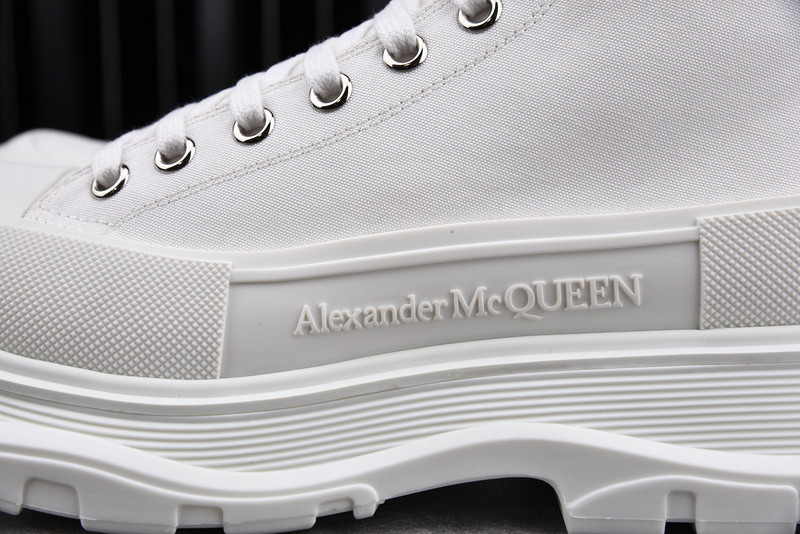ALEXANDER MCQUEEN SNEAKER
