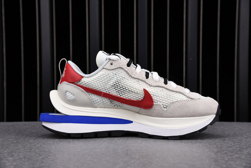 sacai x Nike VaporWaffle 3.0 CV1363-100