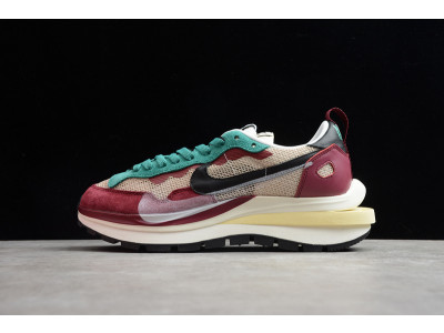 sacai x Nike VaporWaffle 5K BV0073-102