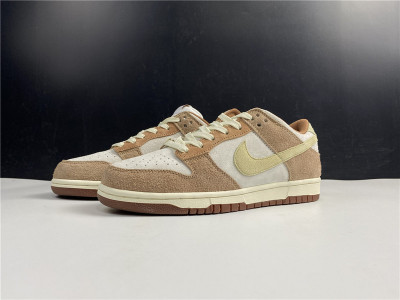 Nike Dunk Low PRM "Medium Curry" DD1390-100