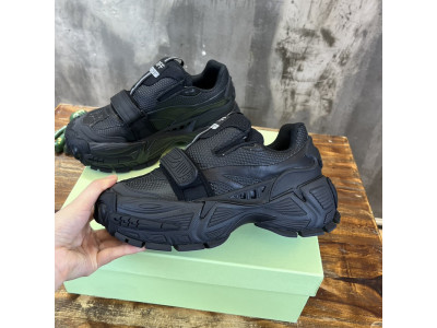 Glove Slip On in black