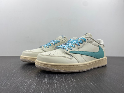 Travis Scott x Air Jordan 1 Low OG DM7866-102