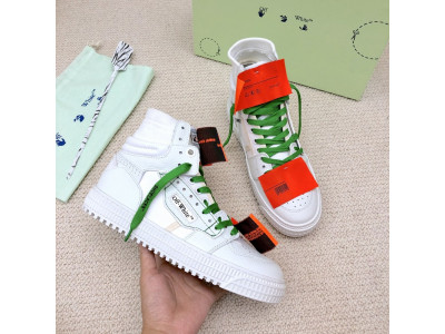 Off-White c/o Virgil Abloh