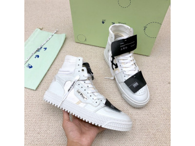 Off-White c/o Virgil Abloh