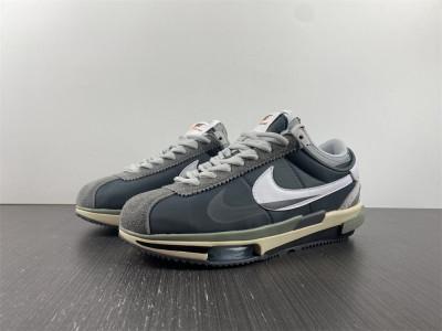Sacai x Nike Zoom Cortez 4.0 Dark Grey White Green DQ0581-001