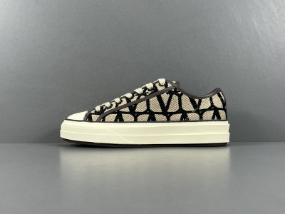 Valentino Garavani Totaloop