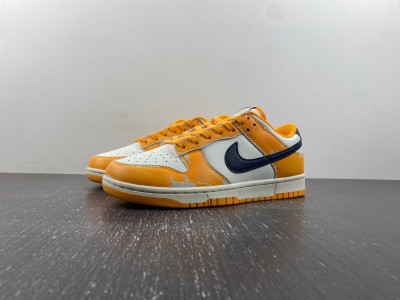 Nike Dunk Low ''Wear and Tear'' FN3418‑100