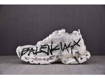 Ba*len*cia*ga runner graffiti 677403 w3ra9 9008