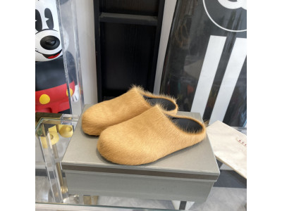 MARNI Fussbett Hairy Mules Yellow Loafers