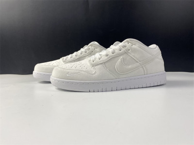 DOVER STREET MARKET (DSM) X NIKE DUNK LOW DH2686-100