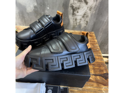 VERSACE SNEAKER