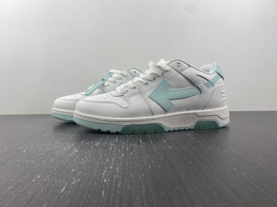 Off-White c/o Virgil Abloh