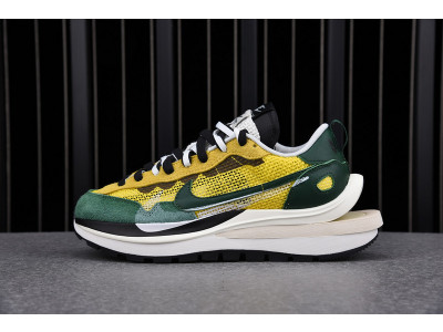 sacai x Nike VaporWaffle “Tour Yellow” CV1363-700