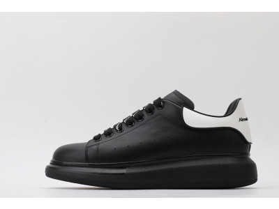 ALEXANDER MCQUEEN SNEAKER
